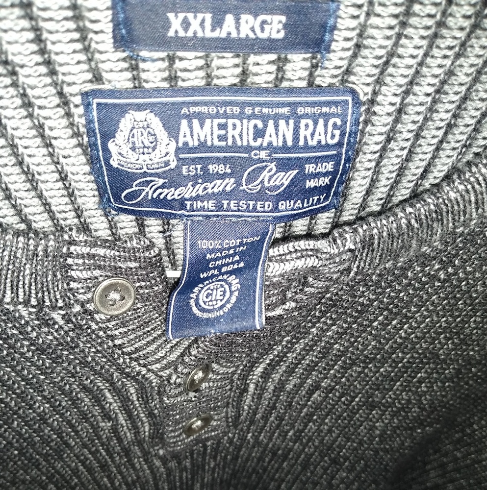 American Rag sweater - Picture 2 of 3